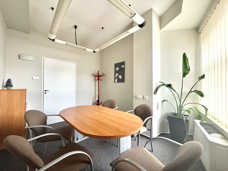 Biuro na sprzedaż, 111 m², Wola